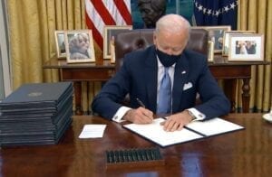 Biden_SigningEO