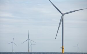 A-shot-of-turbines-on-the-Hornsea-Offshore-wind-farms2-580x358